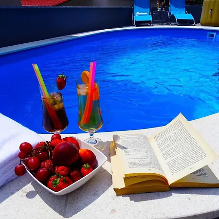 In With Pool Villa *