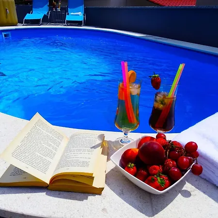 In With Pool
